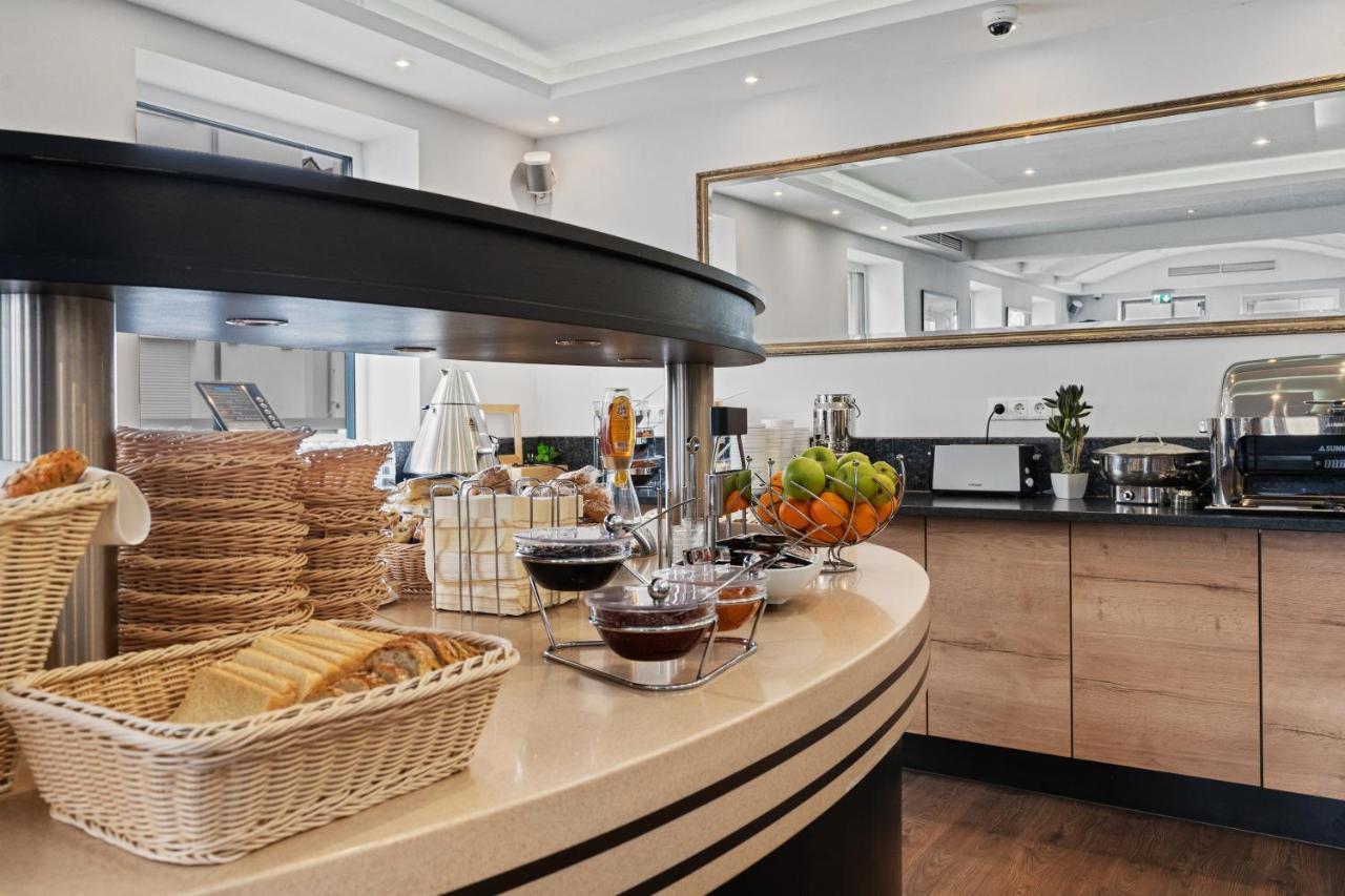 Hotel Adler FDH المظهر الخارجي الصورة